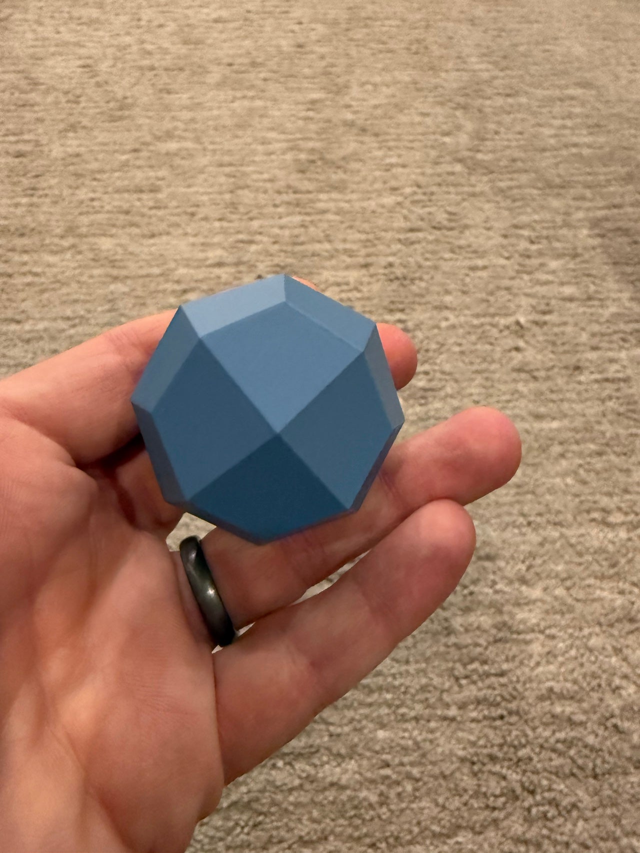 Low Poly Spheres: Deltoidal Icositetrahedron