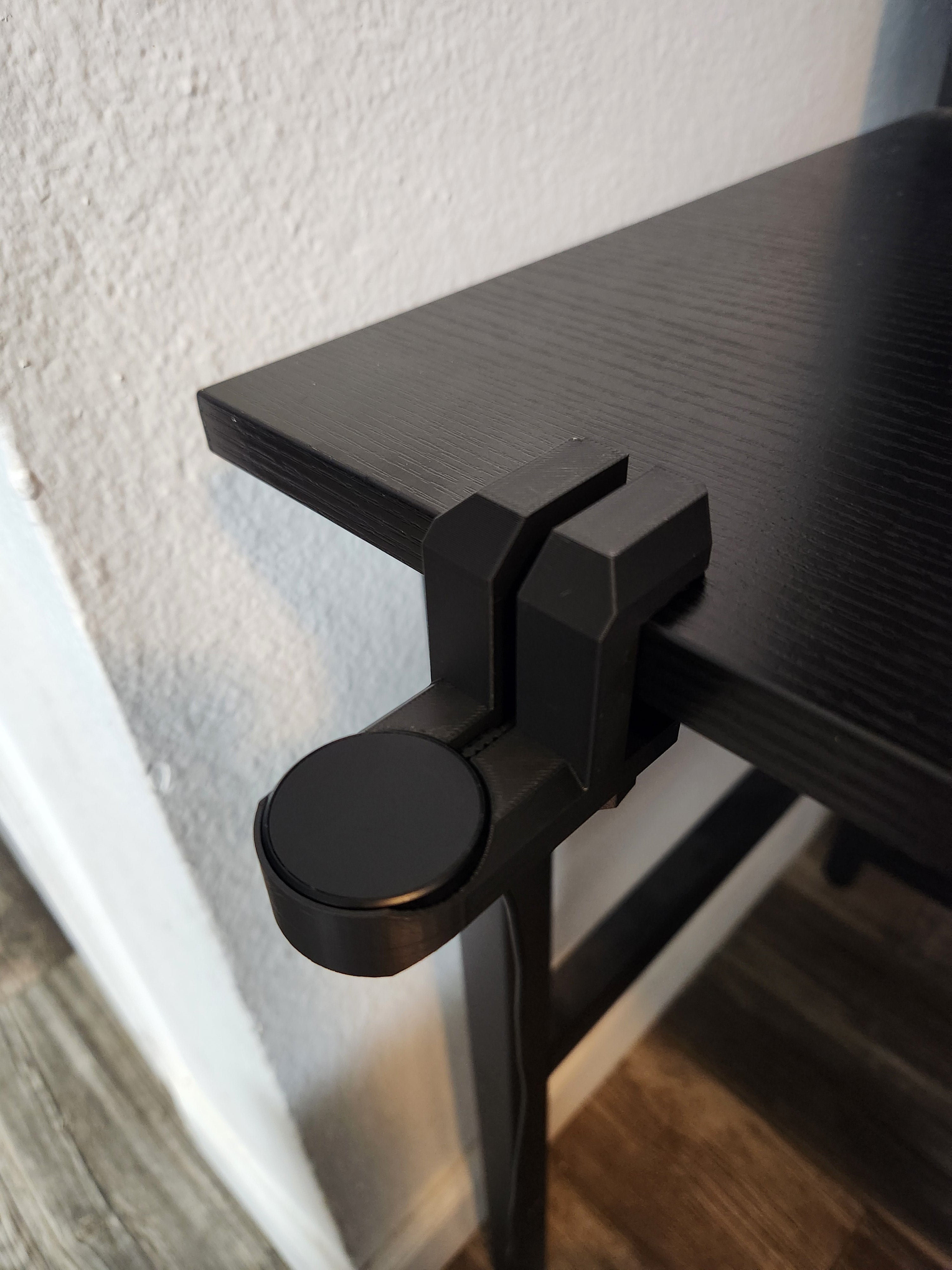 Samsung Galaxy Watch Charger Side Desk Mount