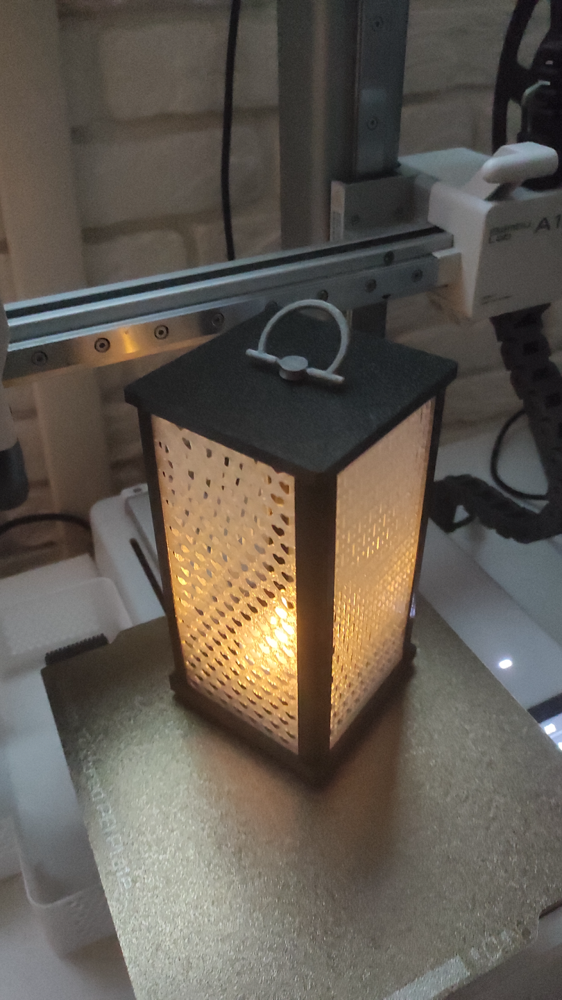 Simple lamp/mini lantern with changeable patterns