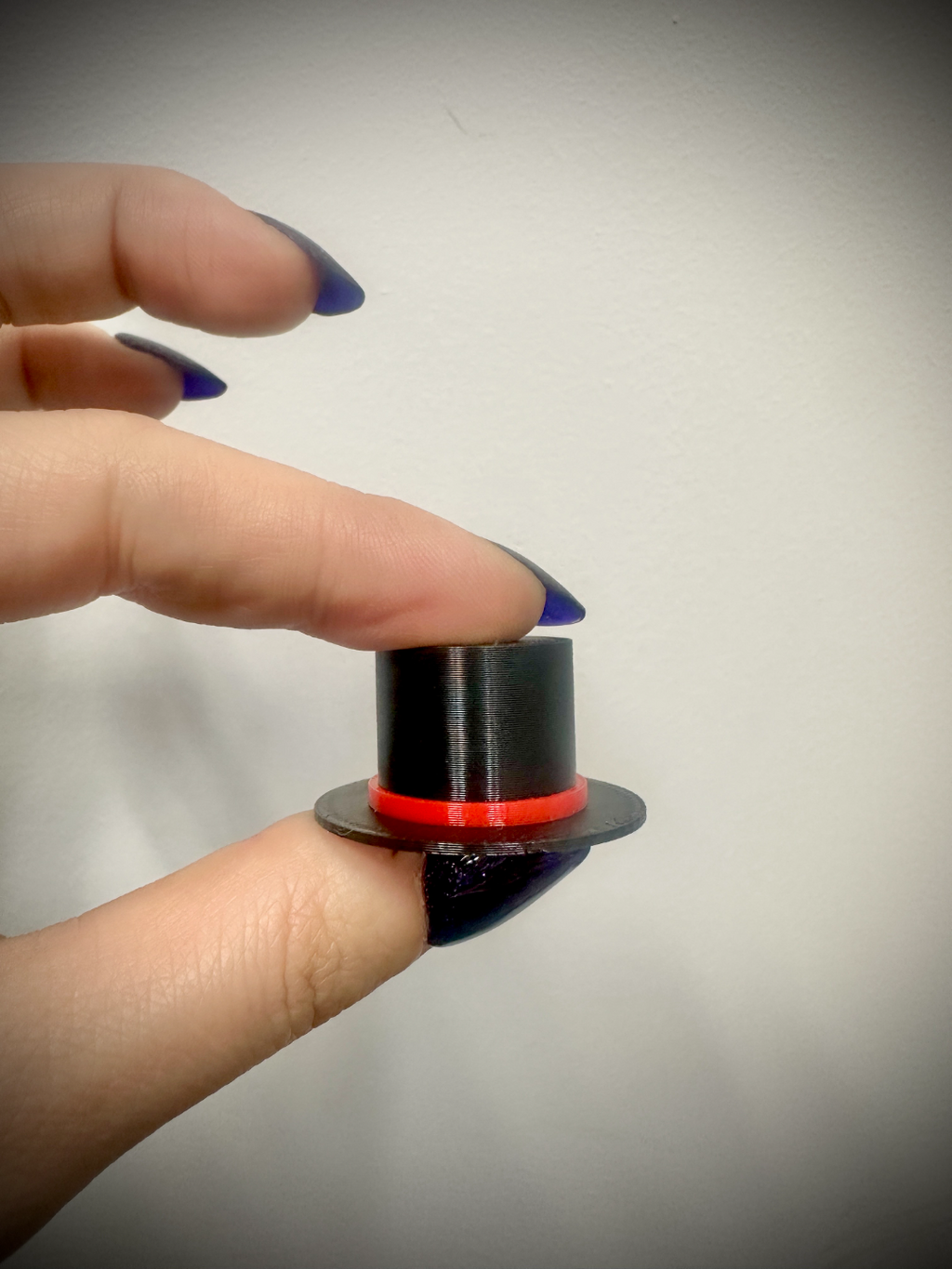 Tiny Top Hat for Broken Prints