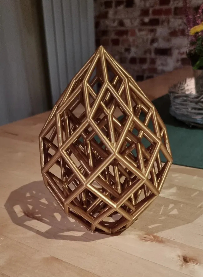 Latticework dragon egg statue