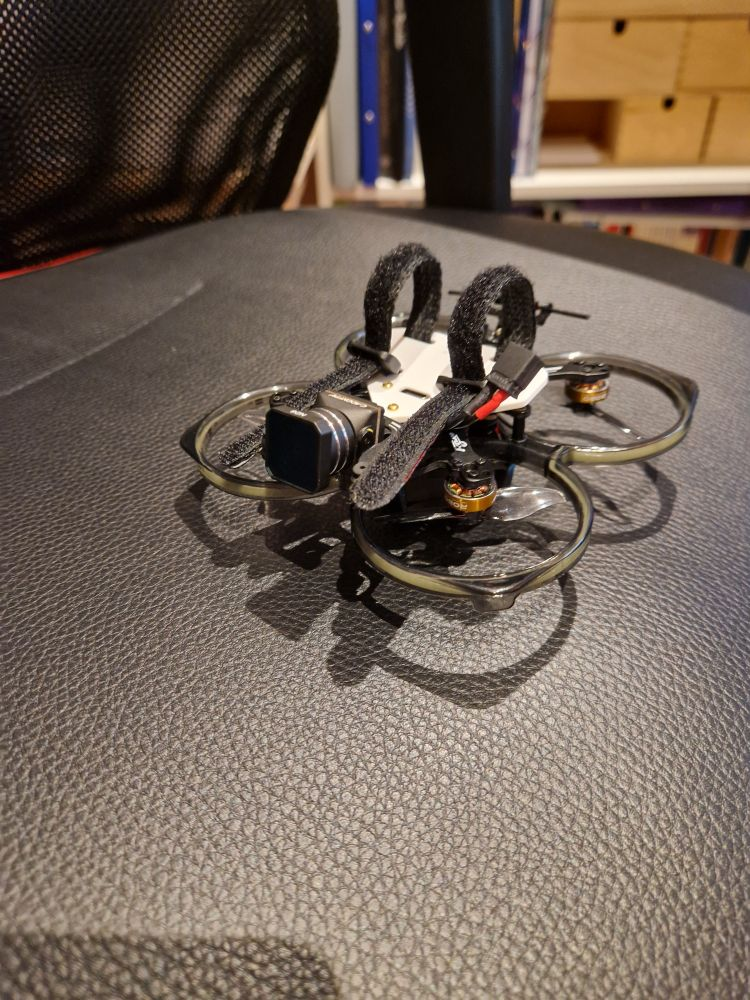 FlyLens 85 battery holder (two straps)