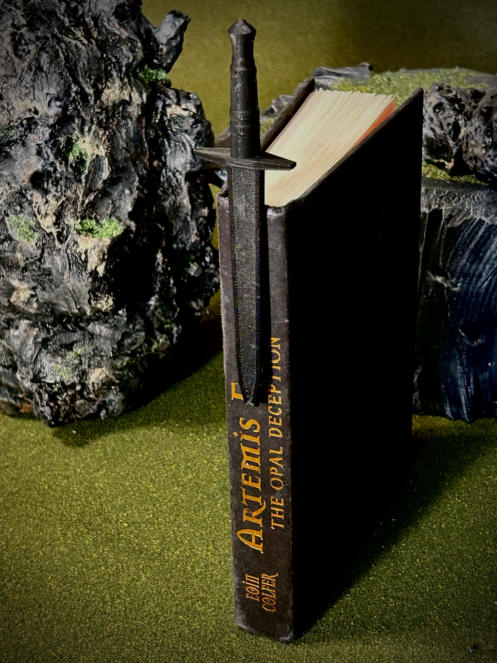 Short Sword Bookmark with Sheath