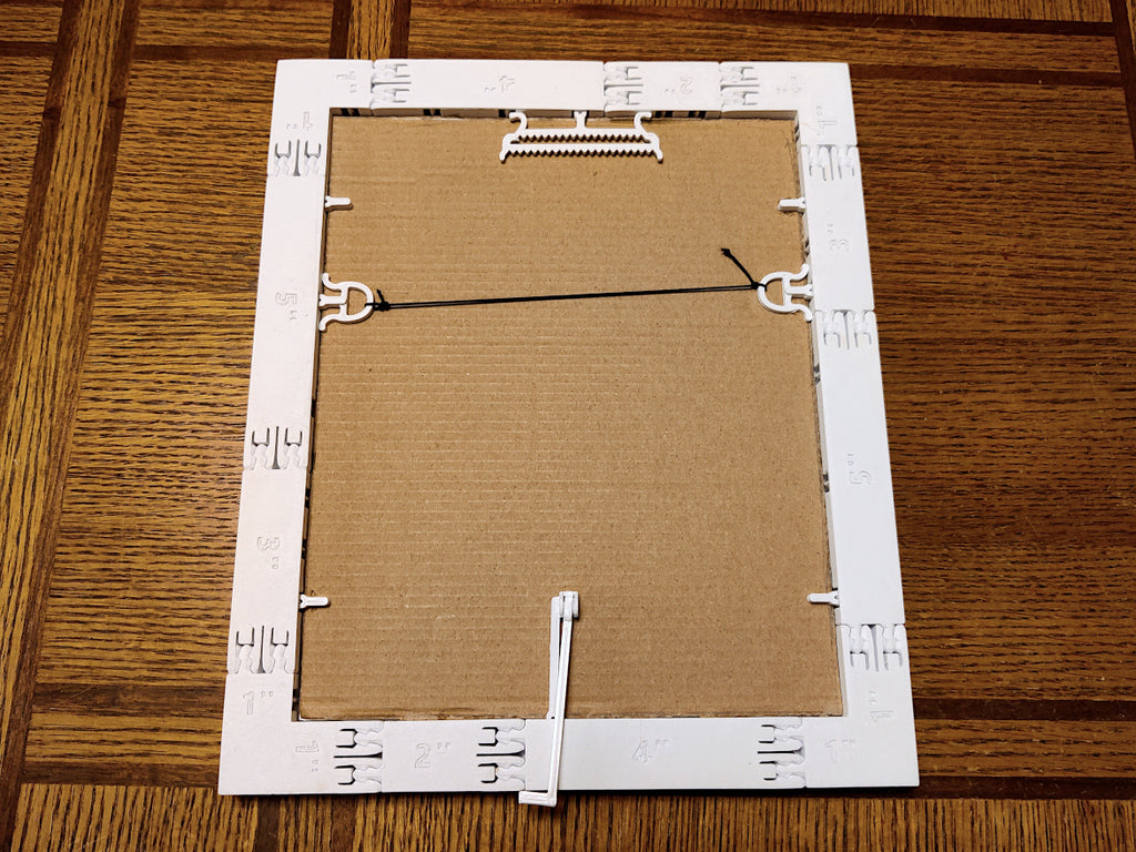 Snap-Together Modular Picture Frame