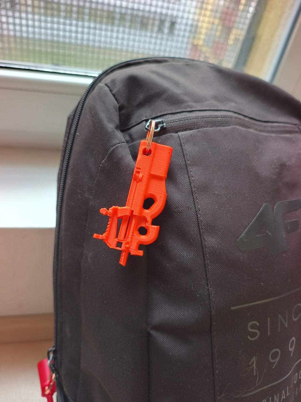 P90 / CS2 keychain/charm