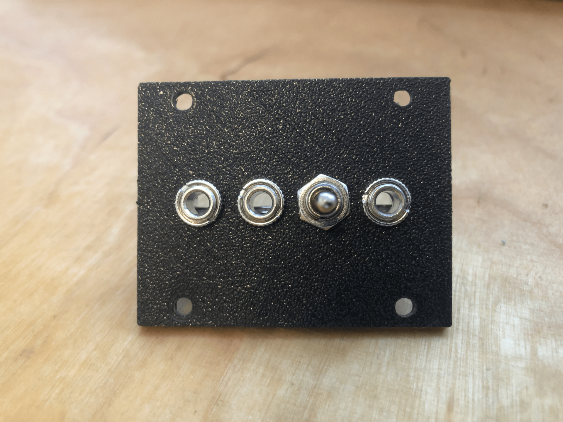 Intellijel 1U Switched Multiple (Front Panel)