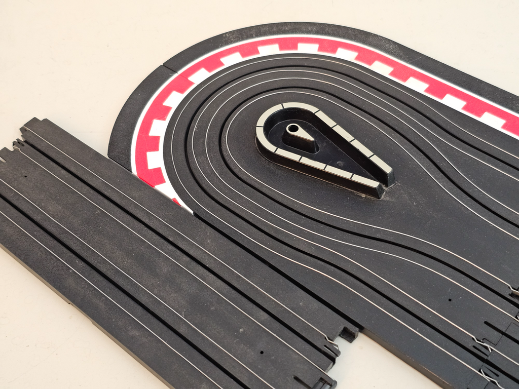 Slot Car Track Border: AFX Hairpin cut
