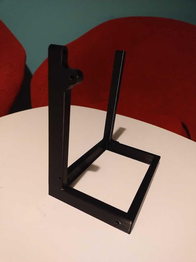 Minimalist Open Frame for PC Components