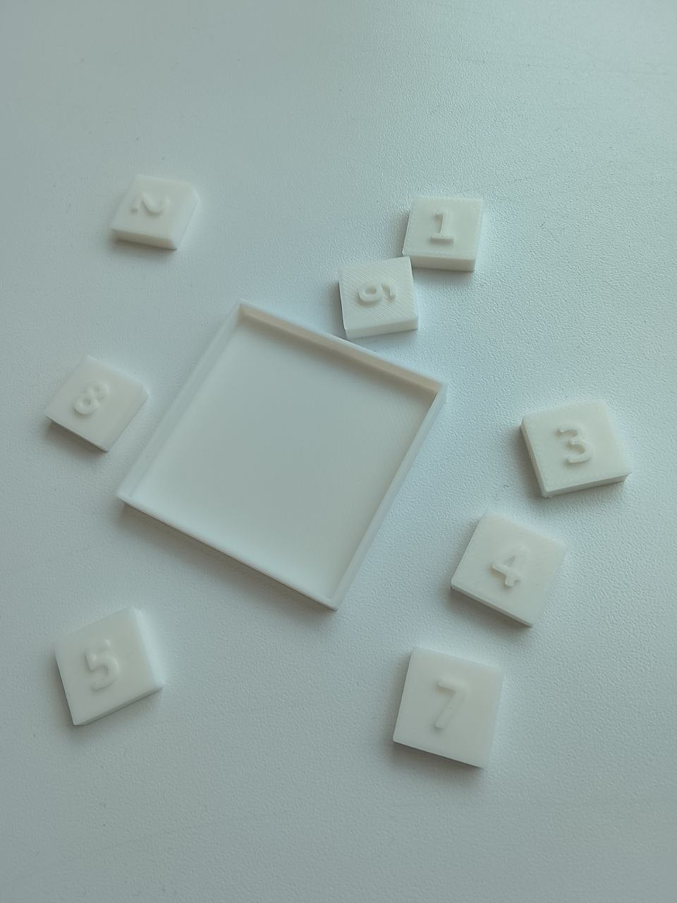 Minimalist 3x3 Sliding Puzzle (8-Puzzle)