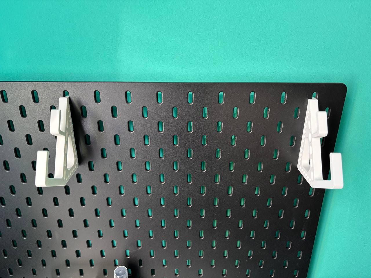 Skadis keyboard holder for Logi
