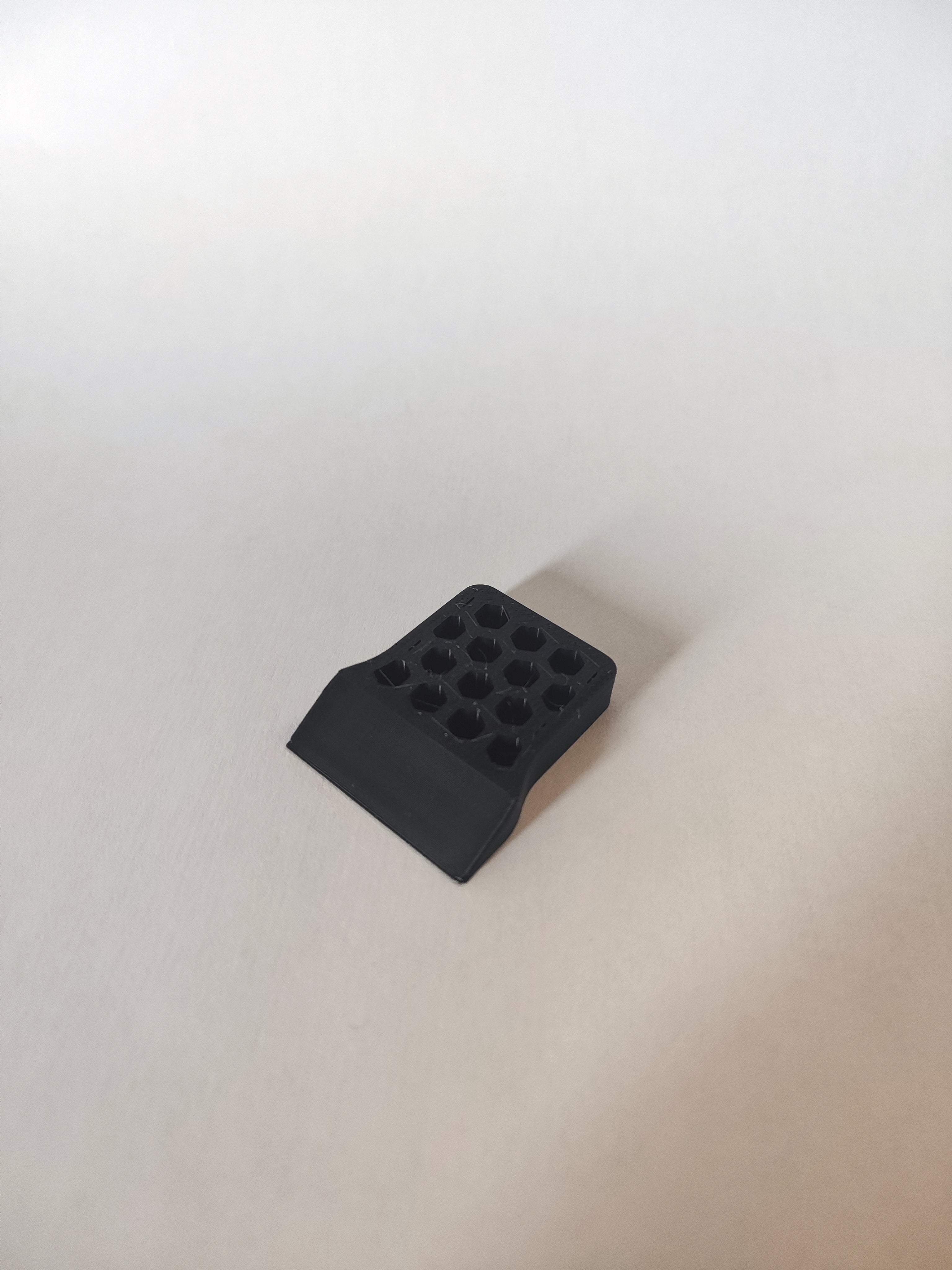 Portable Mini Bed Scraper with Hex Grip Handle