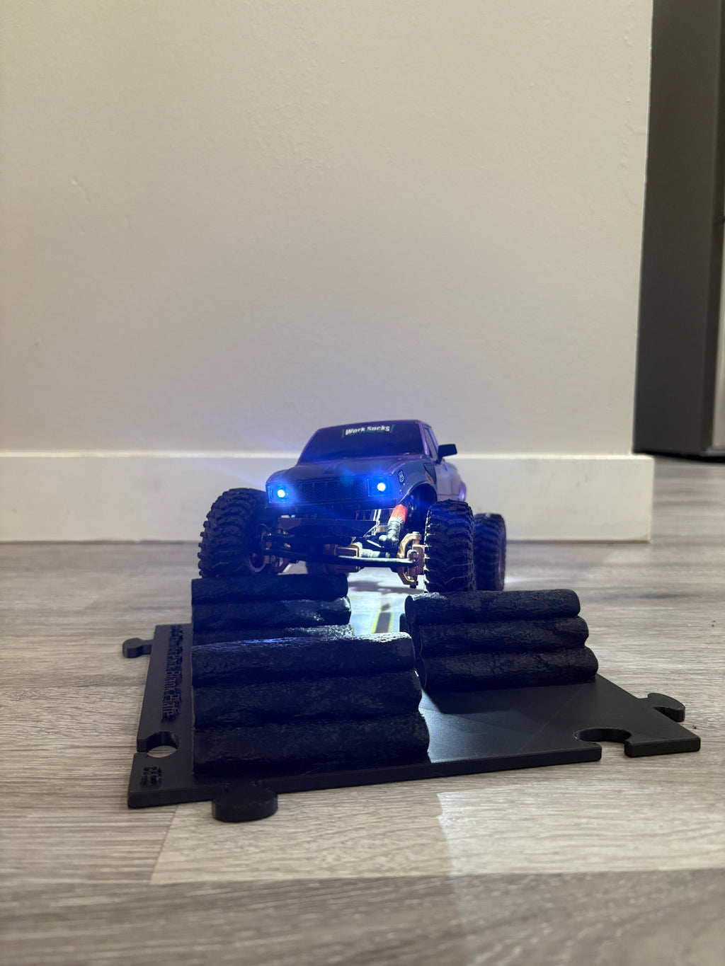 scx24/trx4m log obstacle