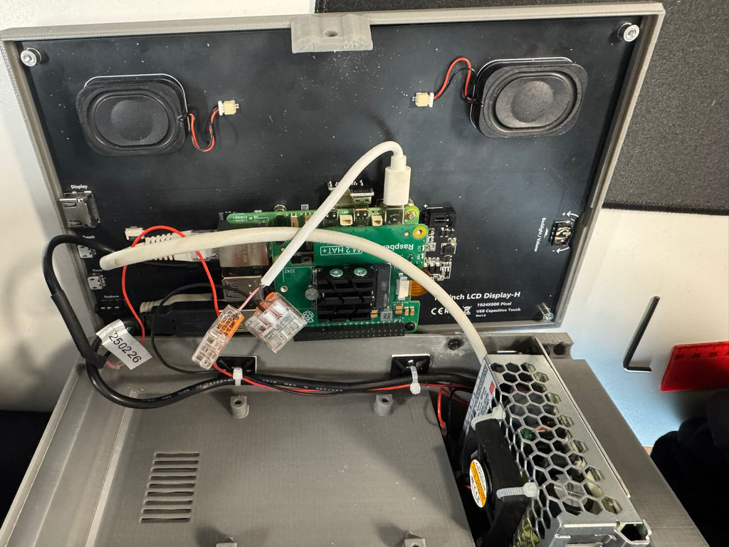 10.1" Raspberry Pi VESA Case (Meanwell LRS-35 PSU)