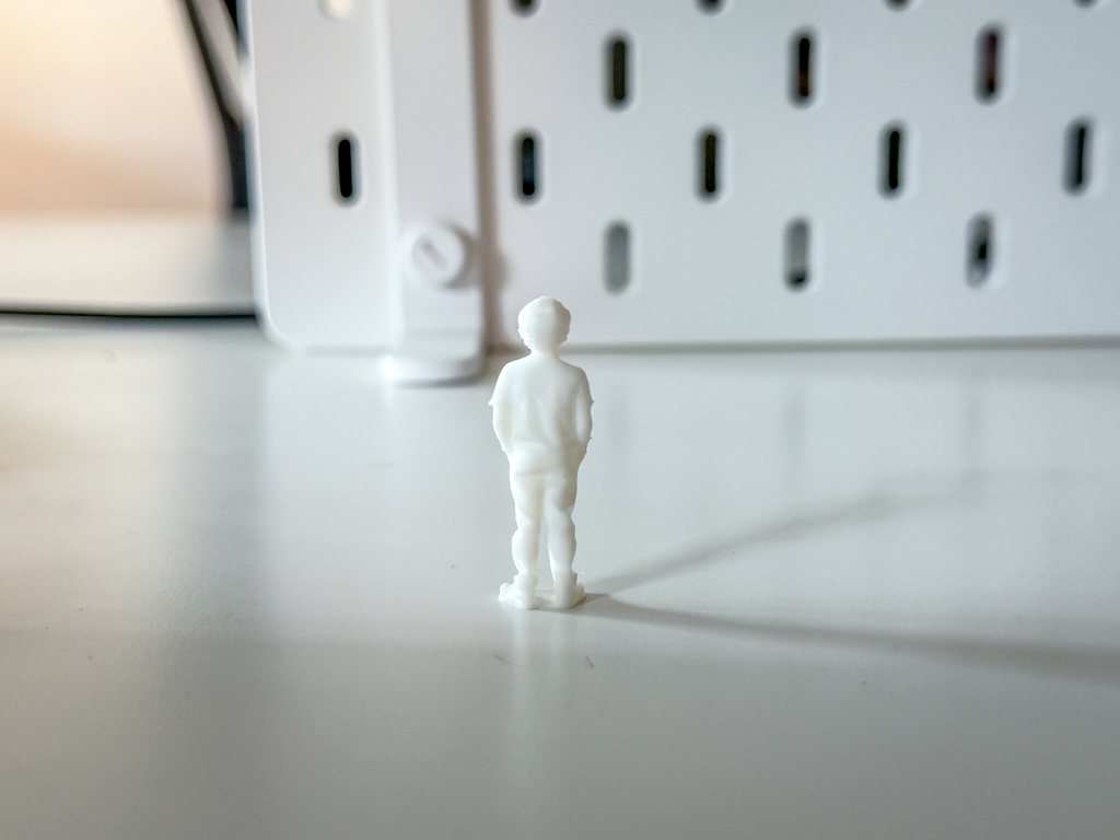 Miniature Kid/Child for your Diorama