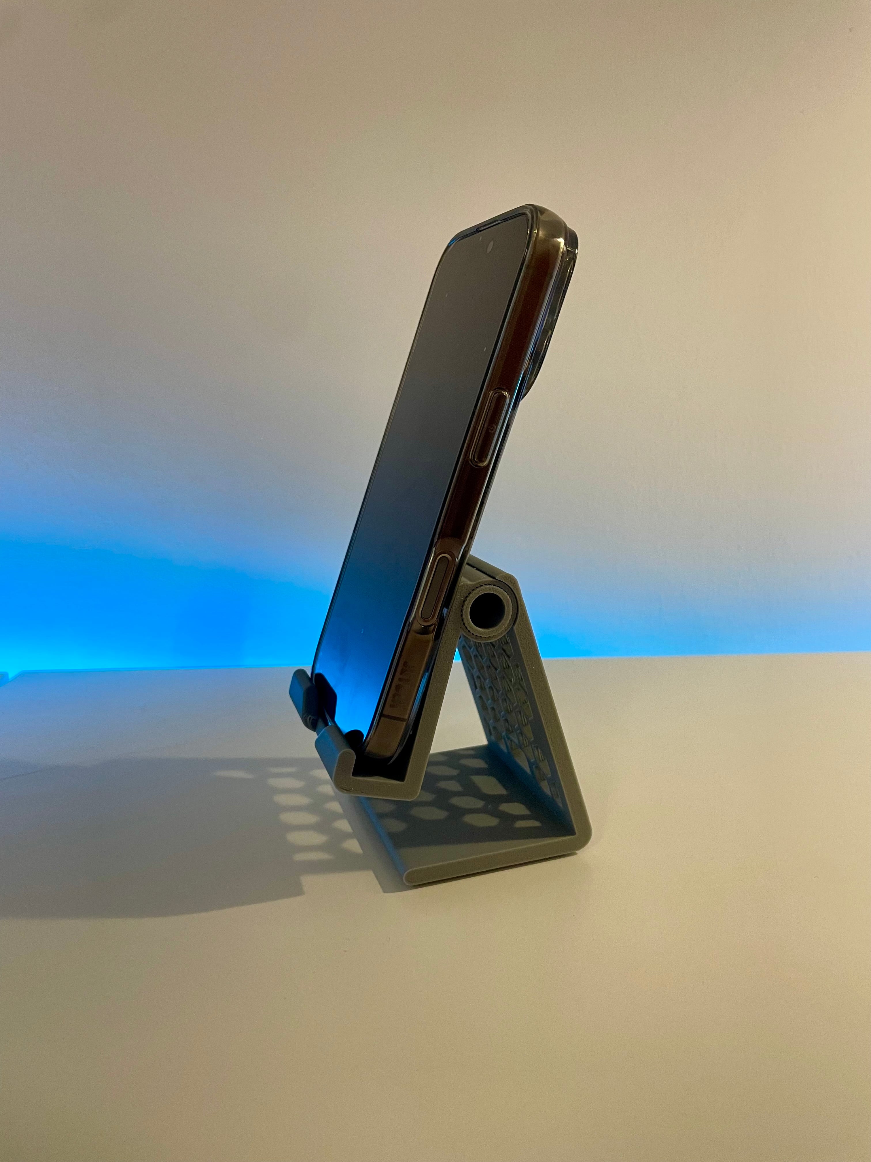 phone stand with adjustable angle