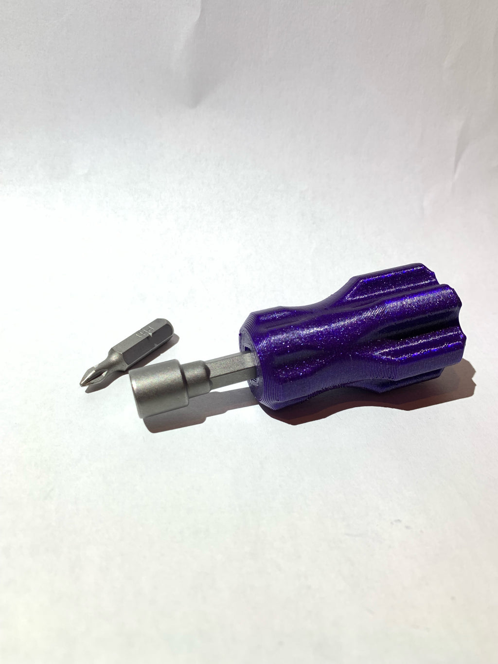 BIT HOLDER WITH GRIP
