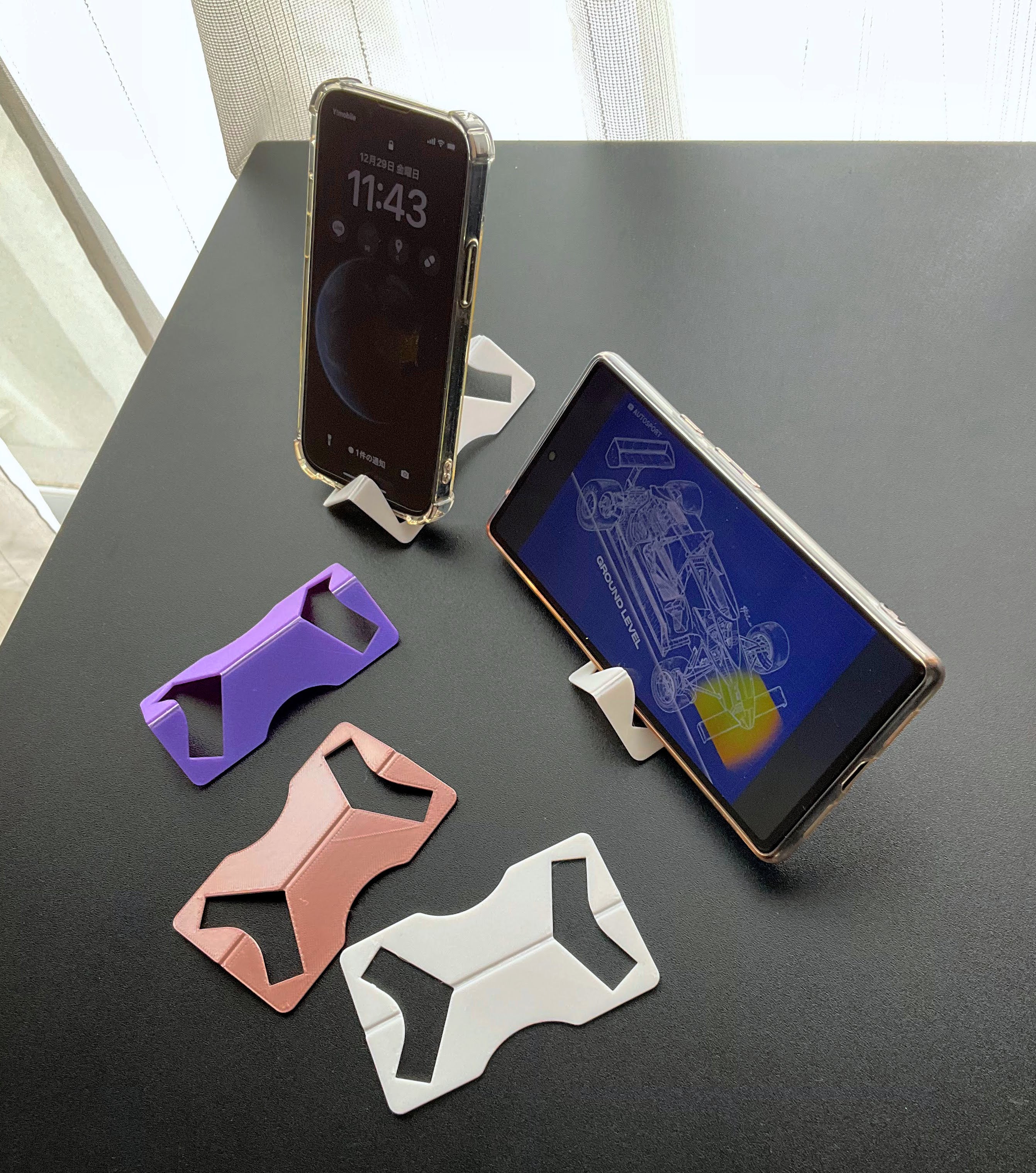 5g of filament phone stand - credit-card sized for wallet fit - print-in-place