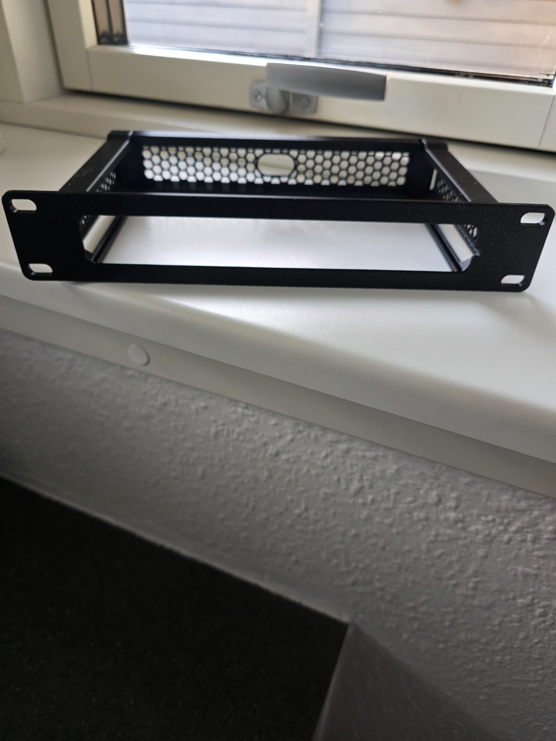 Unifi - UCG-Fiber 10-inch Rack Mount