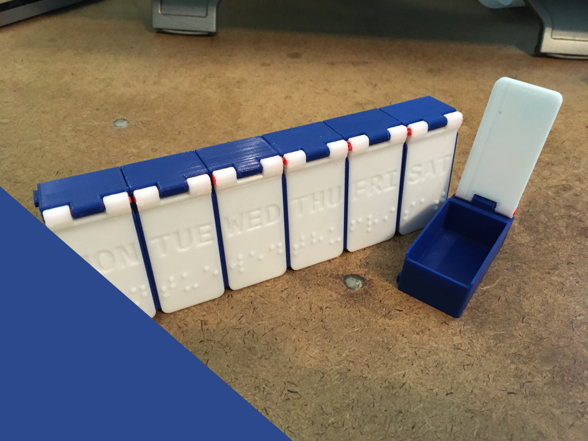 Linkable Pill Box (English + Braille)