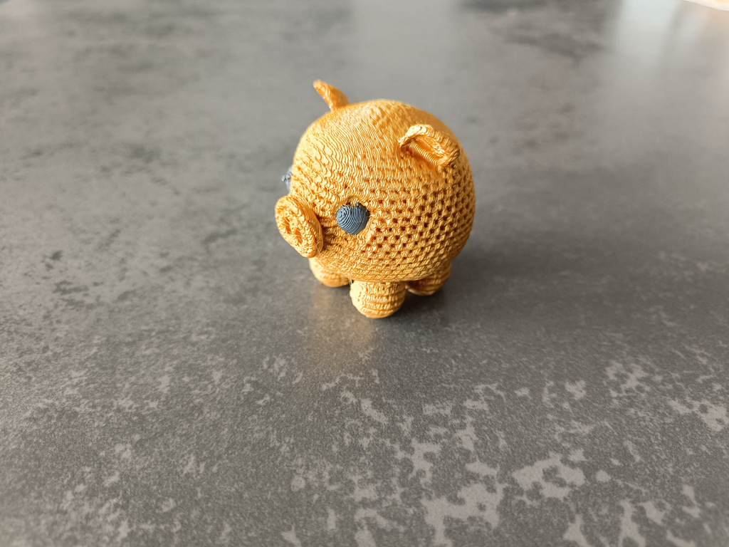 Crochet pig
