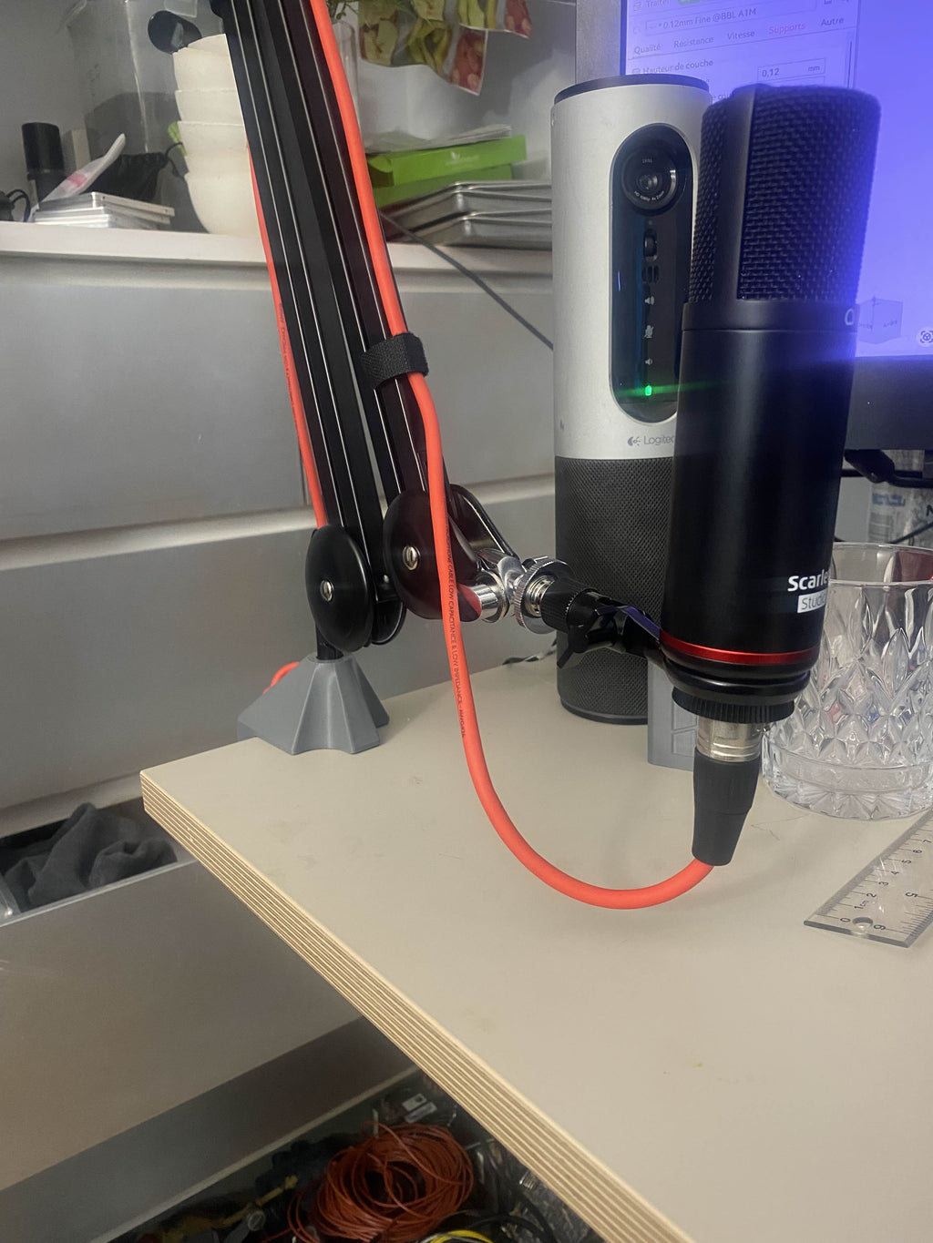 Desktop microphone holder
