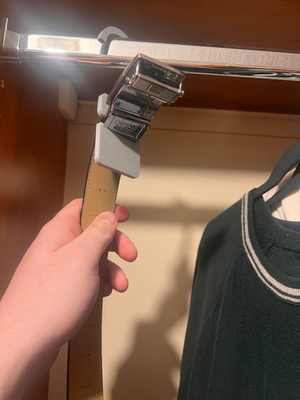 Belt Hanger (No Track)