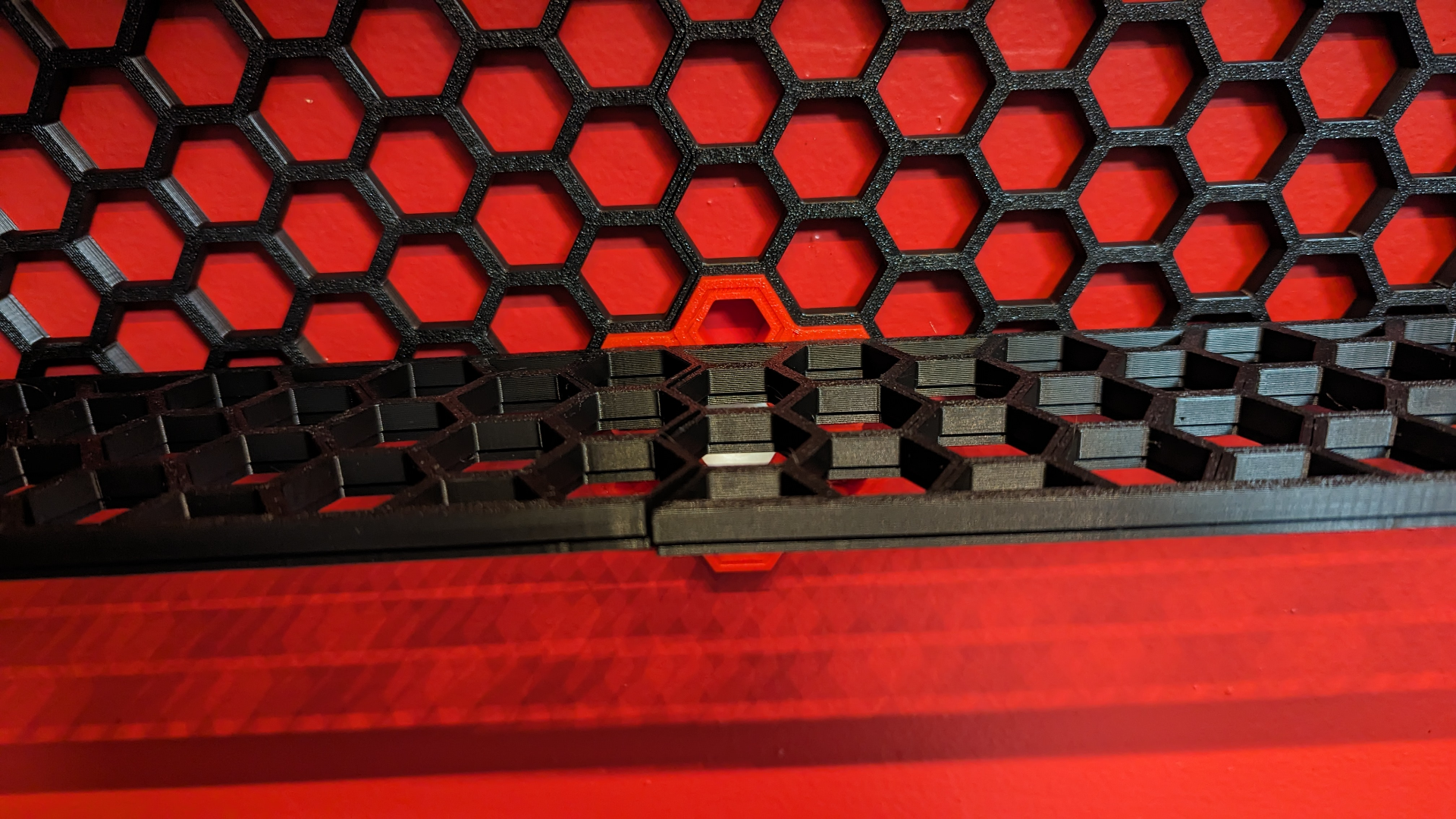 Honeycomb Storage Wall (HSW) 3x12cell Continuous Shelf