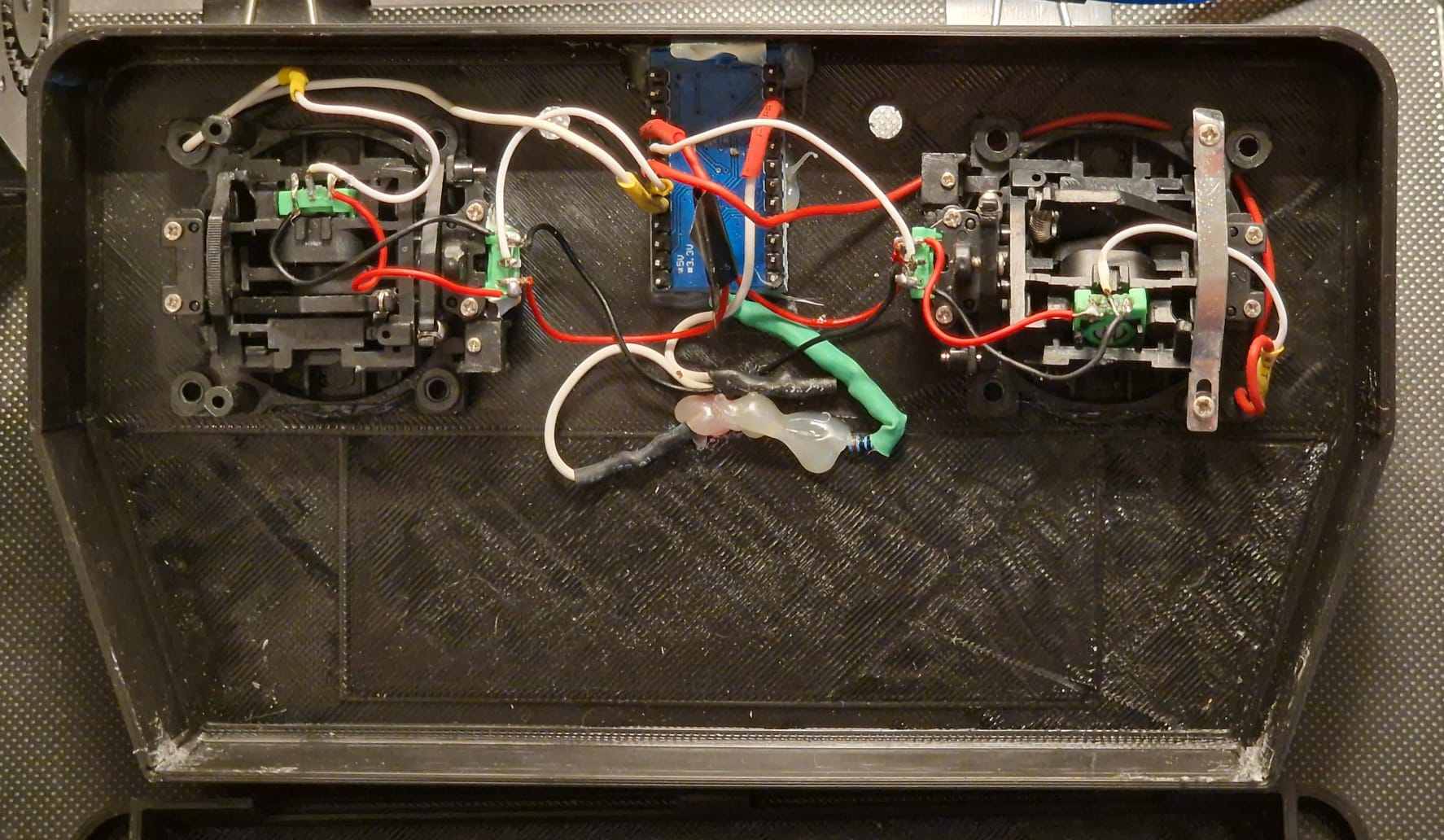 Drone remote control for fpv gaming (arduino)