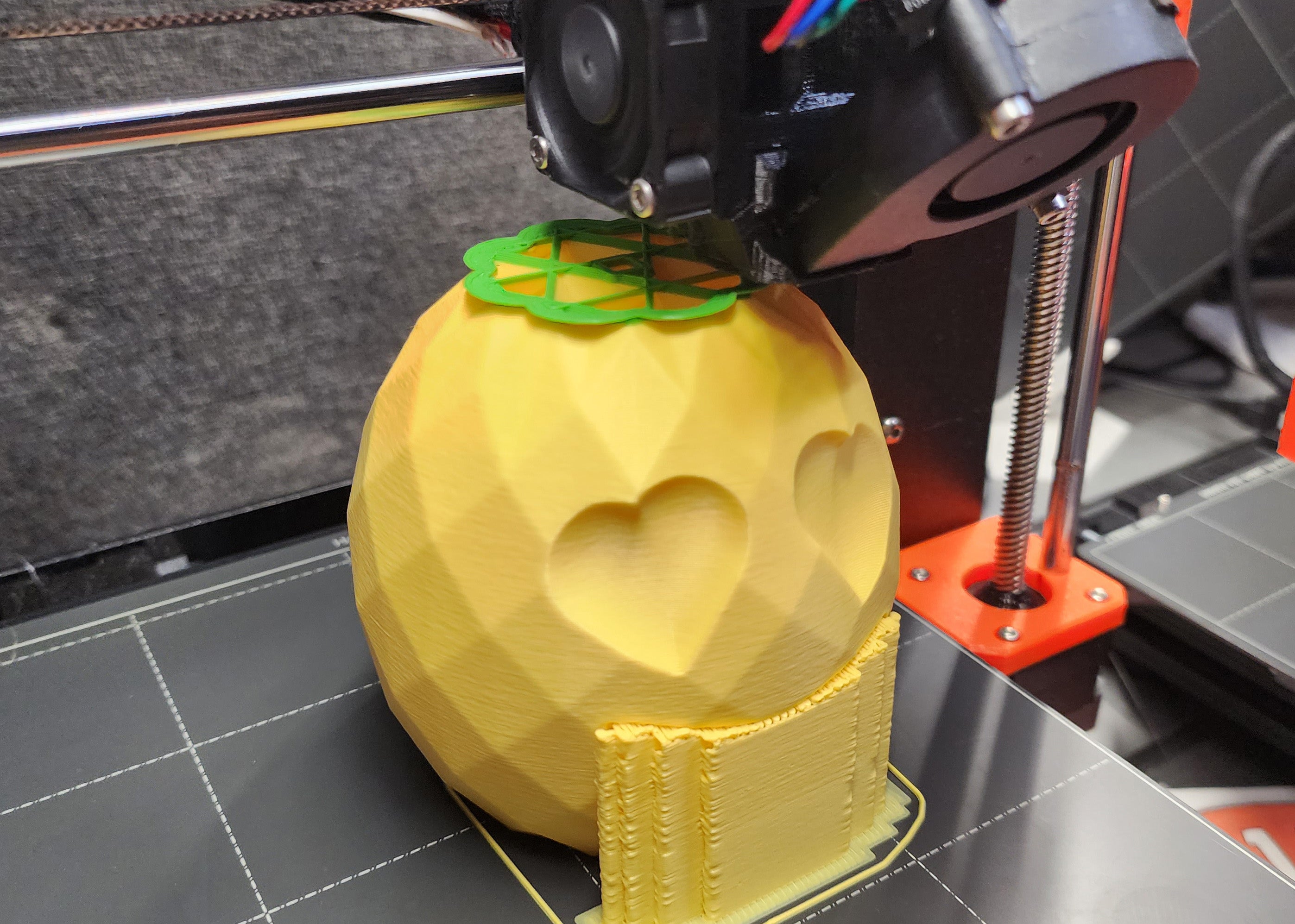 ♡♡ Heart-Eyed Pineapple Planter w/drainage or solid