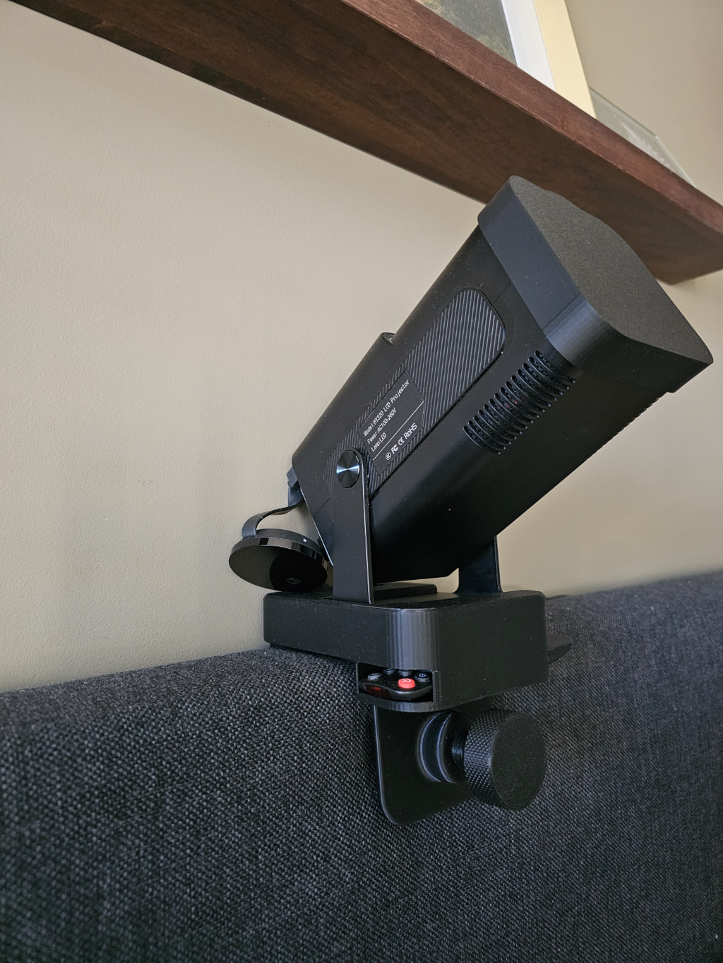 Magcubic HY320 Beamer Bracket