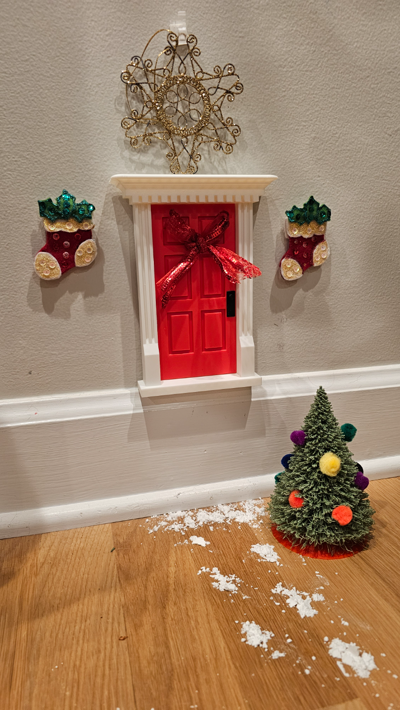 Elf on The Shelf Door