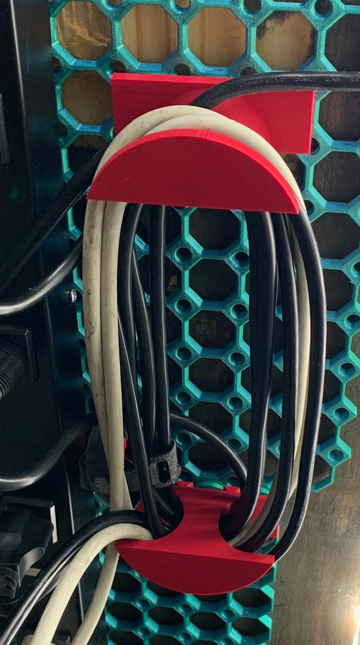 Underware - Reversed Large Cable Hook