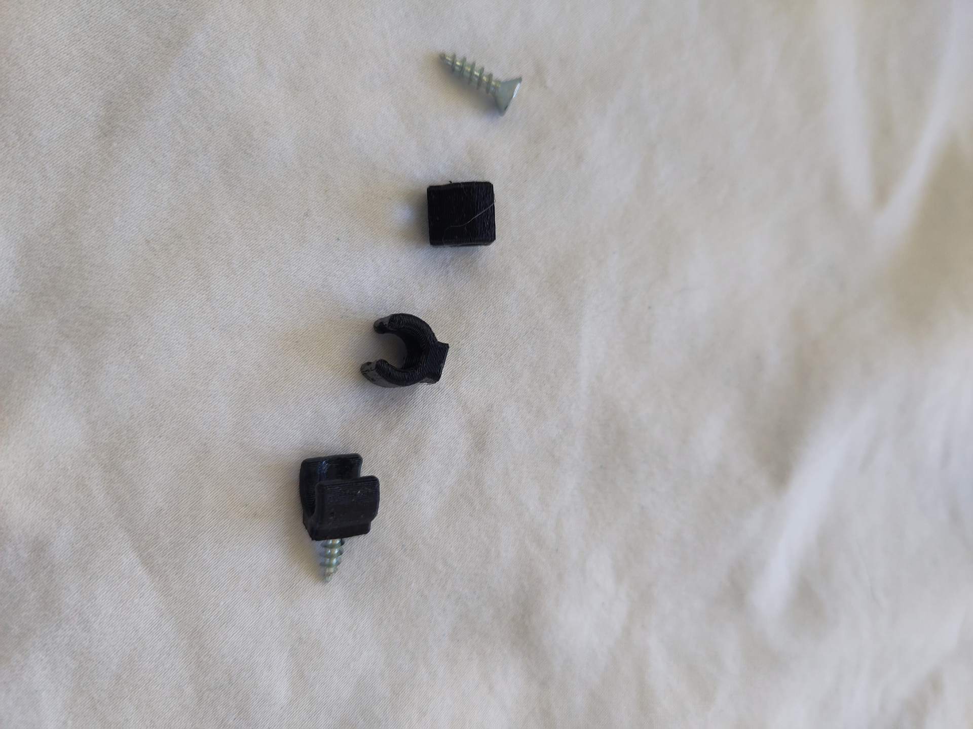 AMS cable guide to screw in