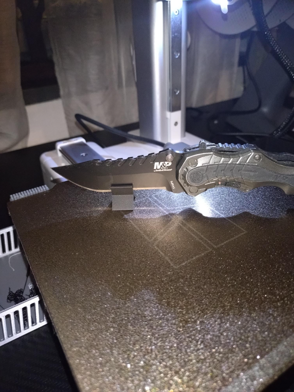 Knife stand