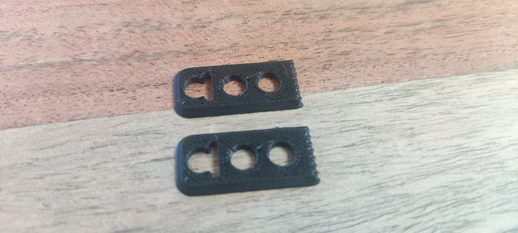 Shoelace clips locked