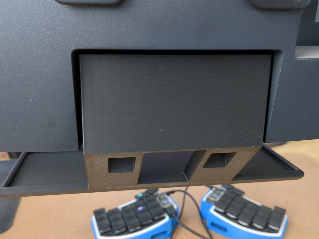 Under monitor shelf - Samsung C27JG50QQU