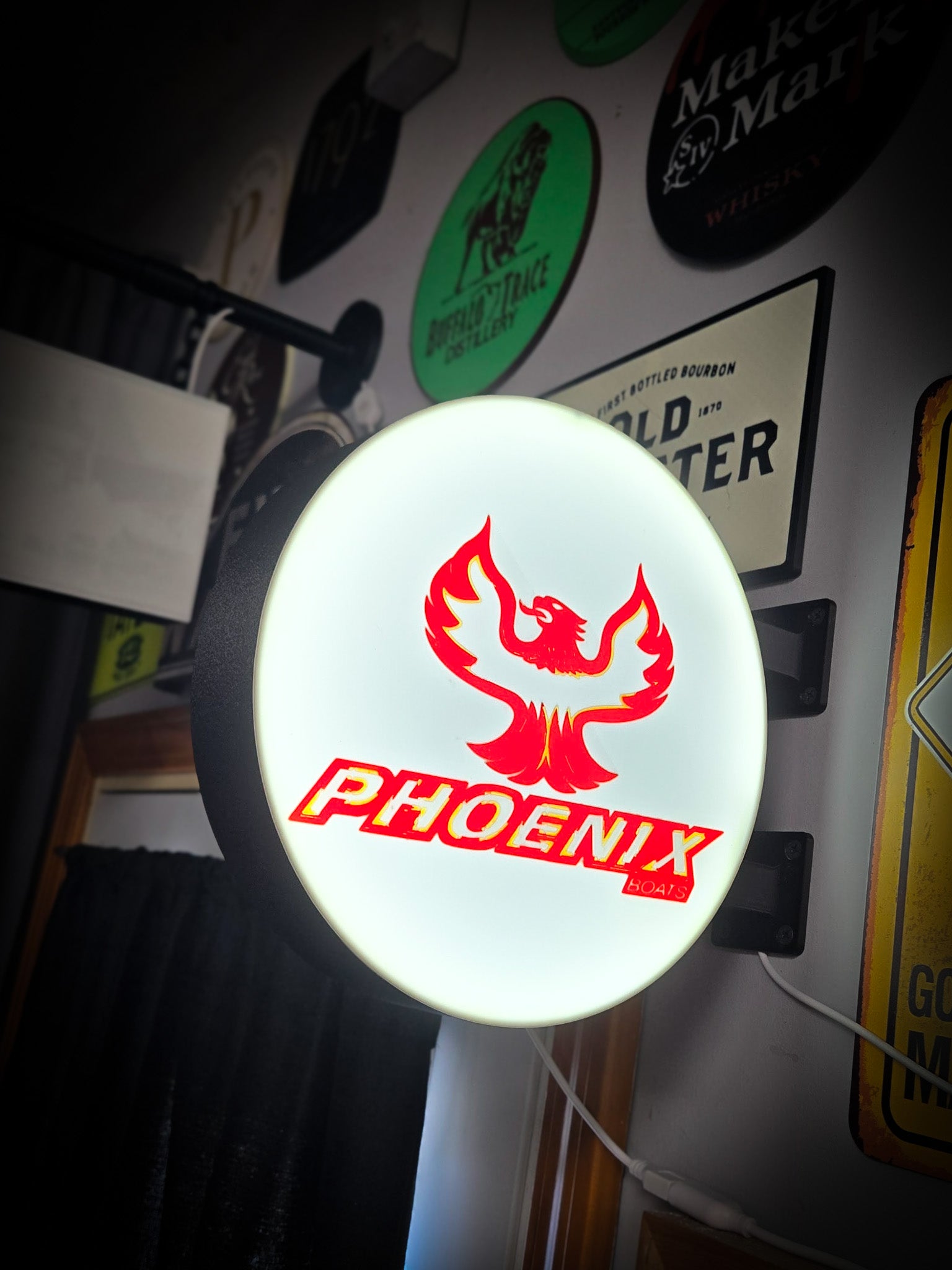 PHOENIX BOATS ~ 2-Sided Round Lightbox