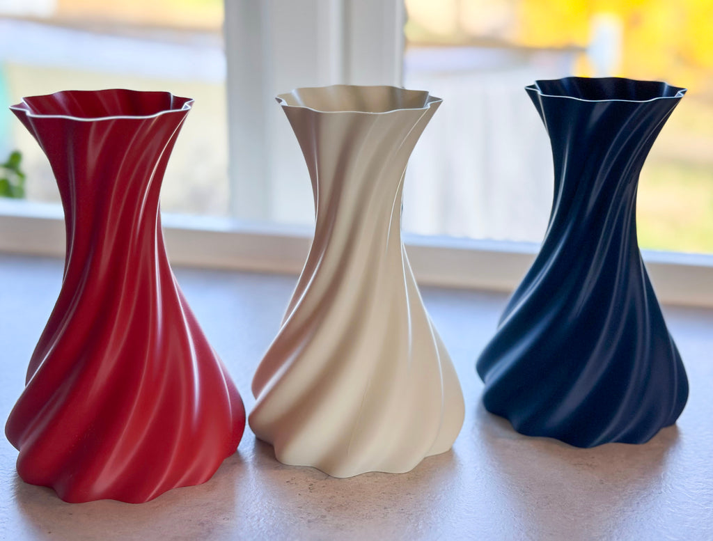 Spiral vase, wide flat bottom