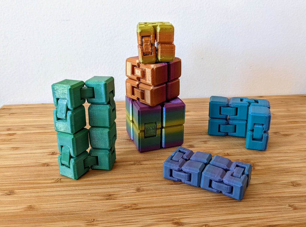 Sturdy Infinity Cube XL