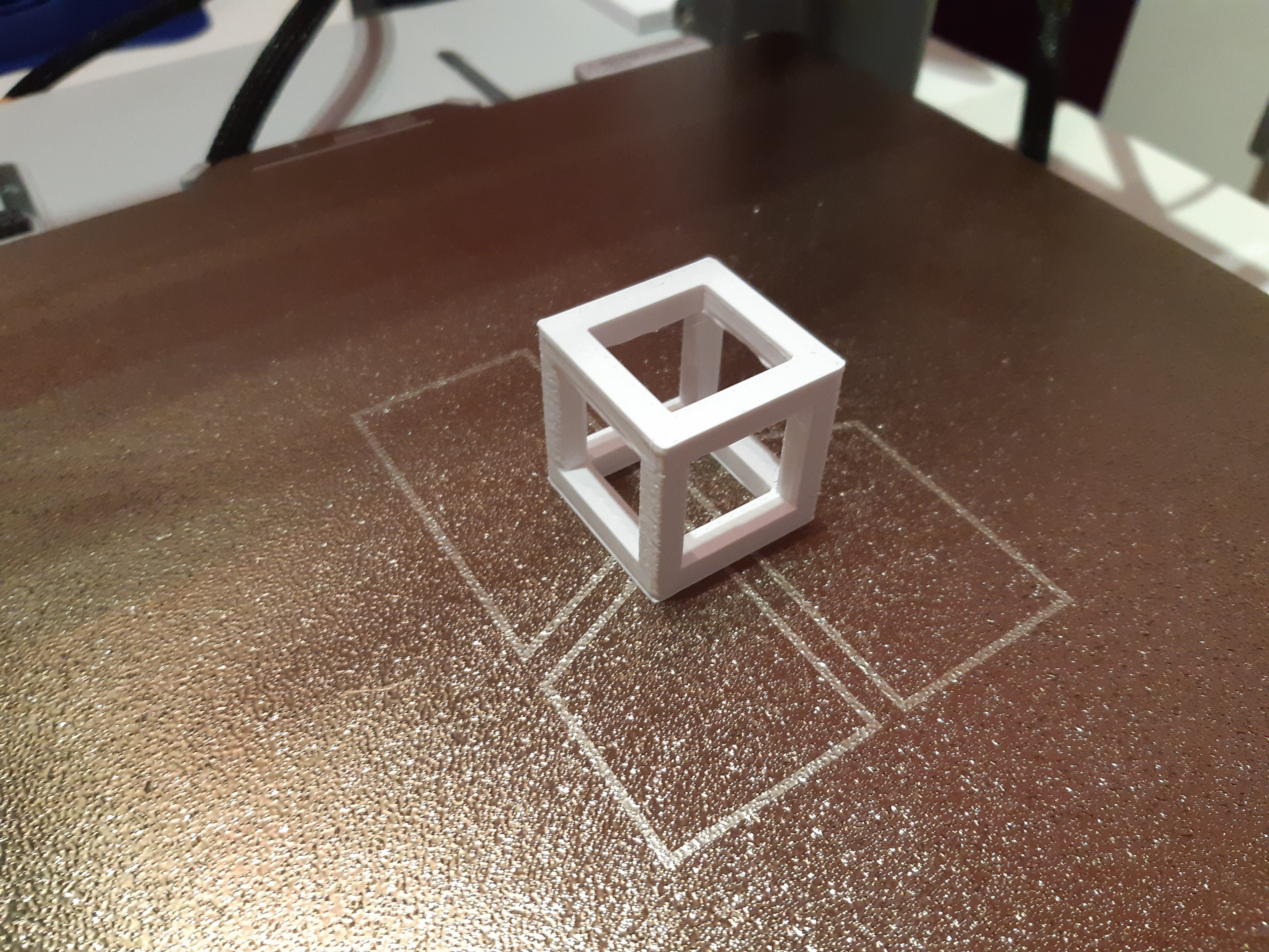 <BSG> CUBE FRAME