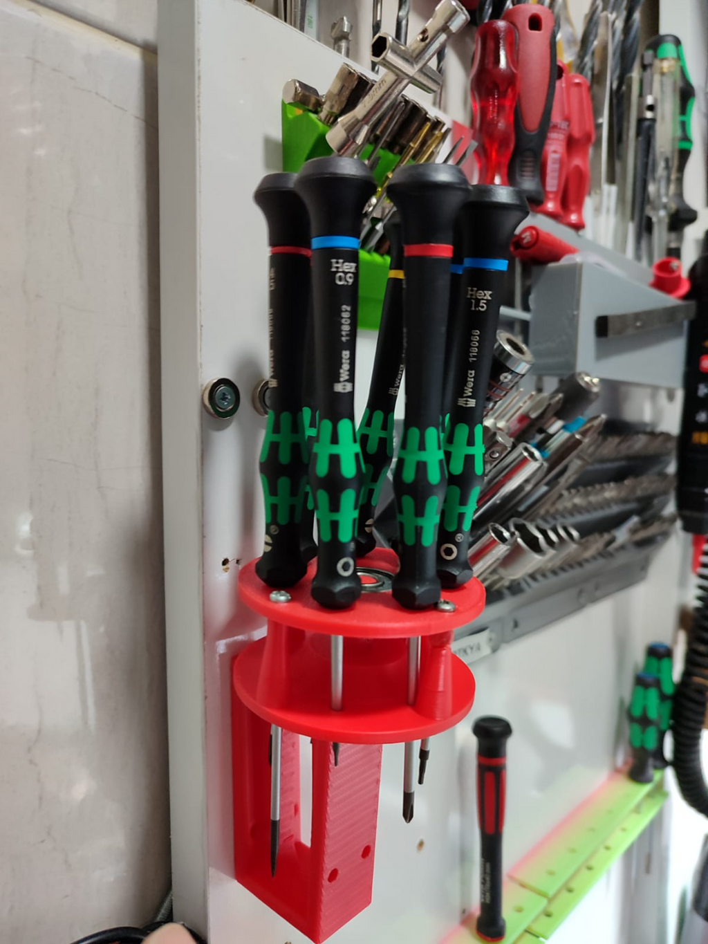 Screwdriver Holder with 608 Bearing