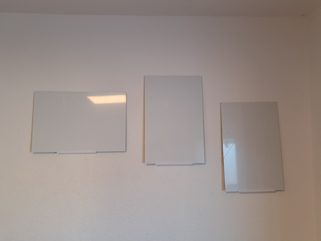Picture Shelf / Bilderregal