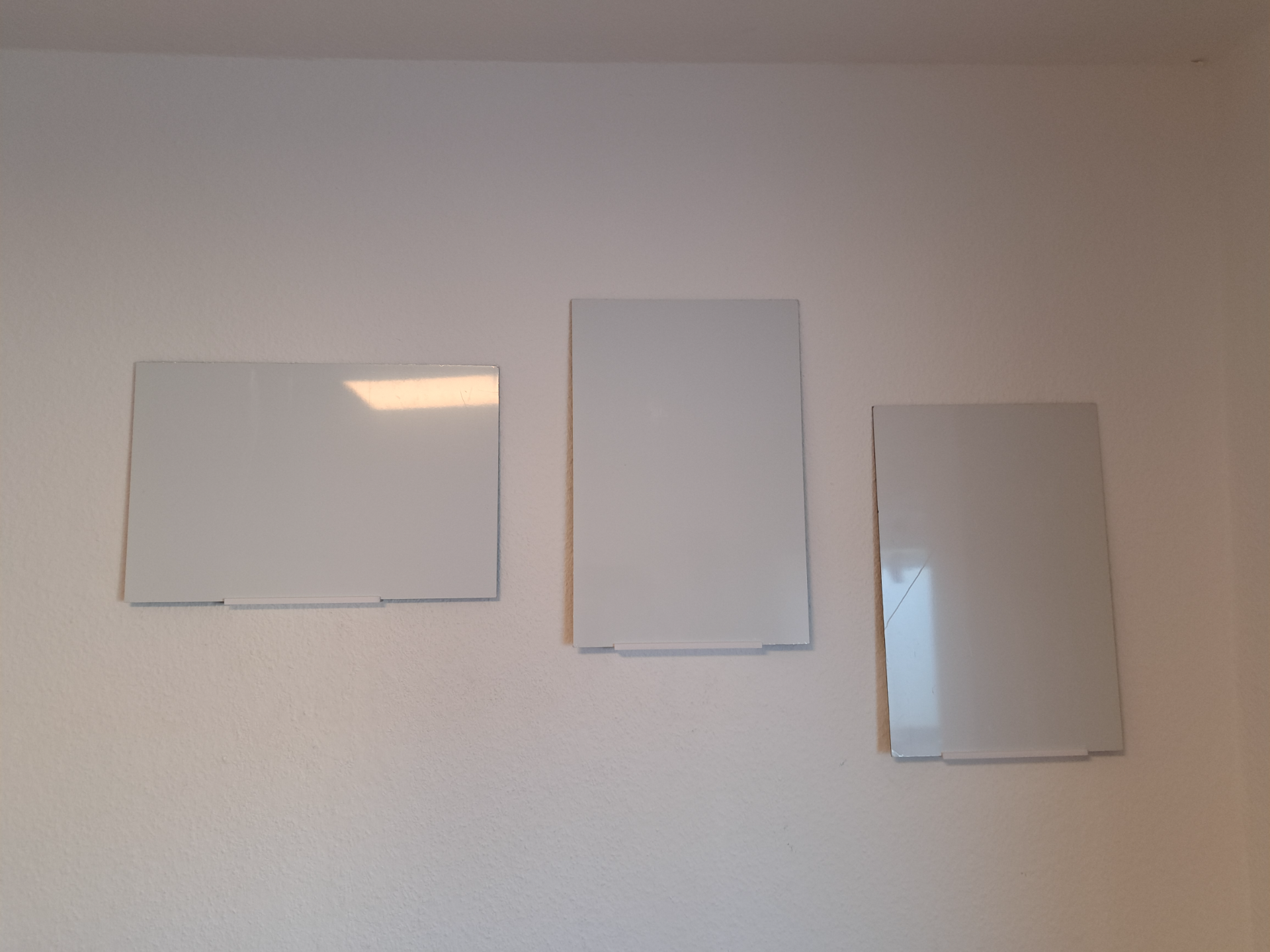 Picture Shelf / Bilderregal