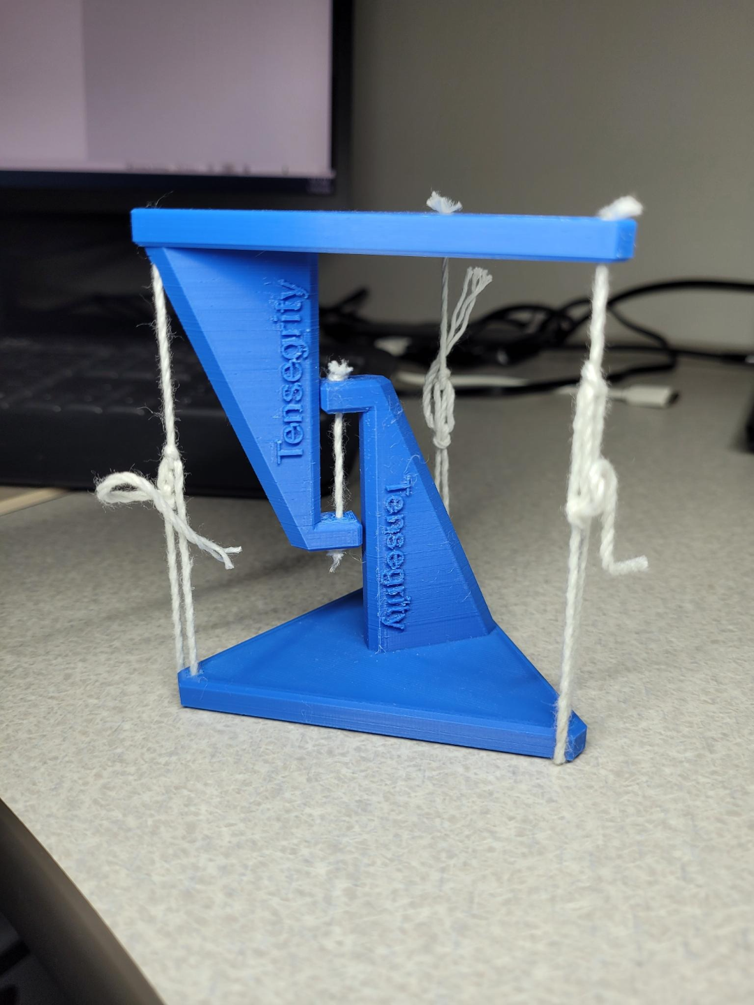Tensegrity Table