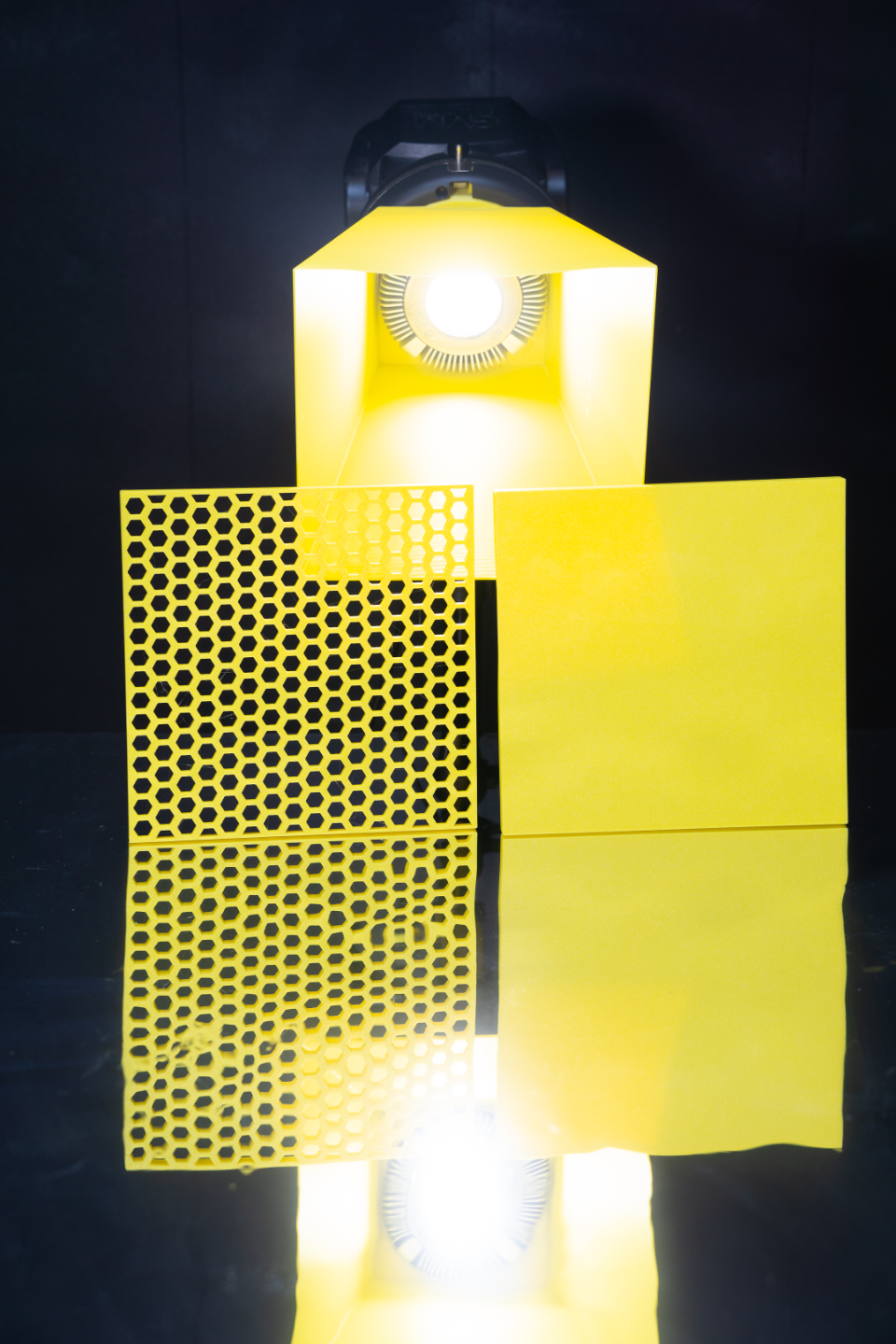 7in Bowens Softbox With Grid and Diffuser