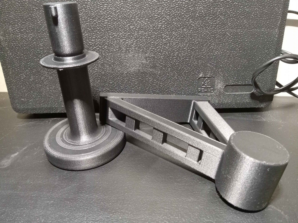 Spool holder for muscle rack/rivet shelving