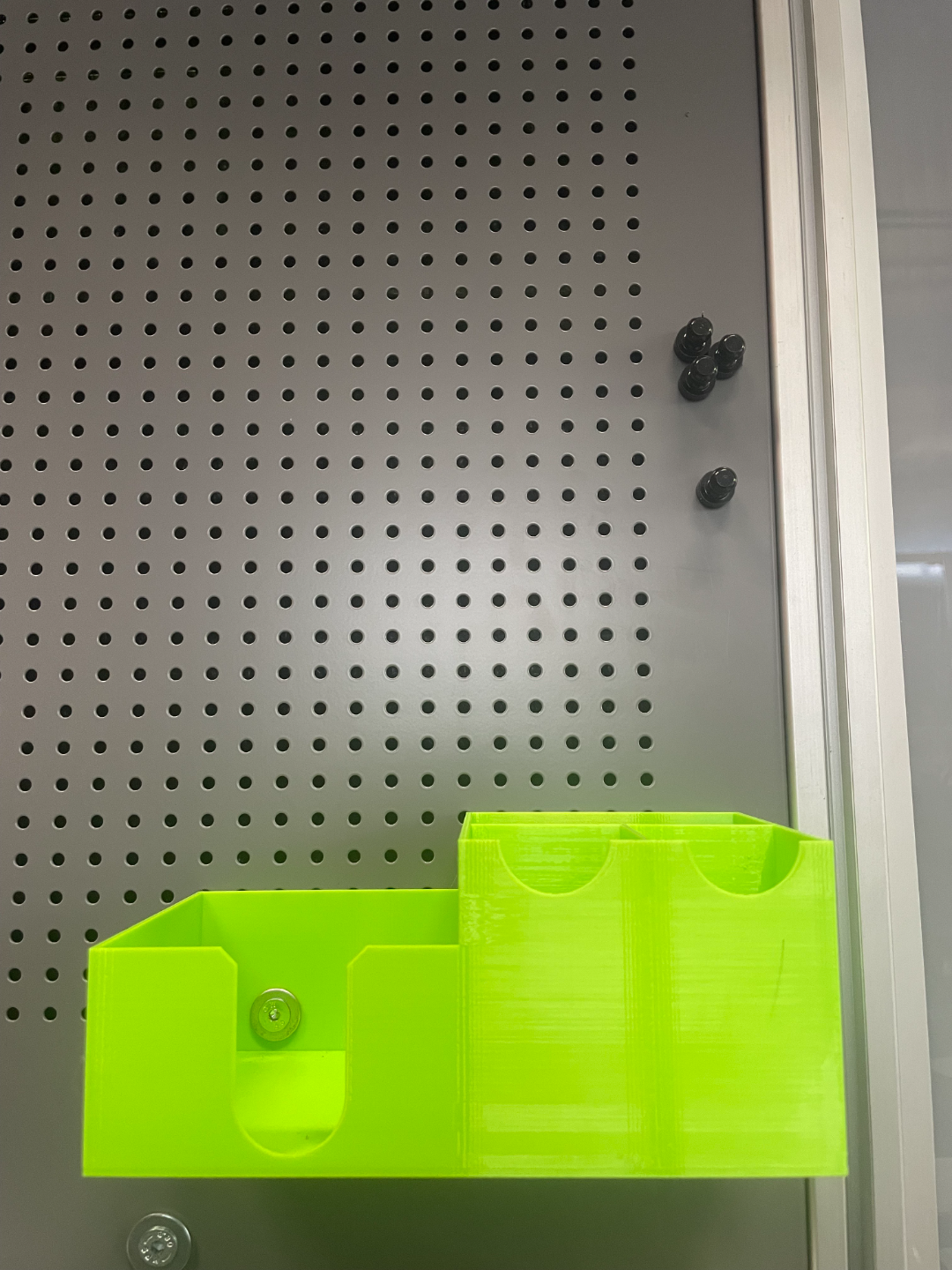 Organizer for notes, markers and pens