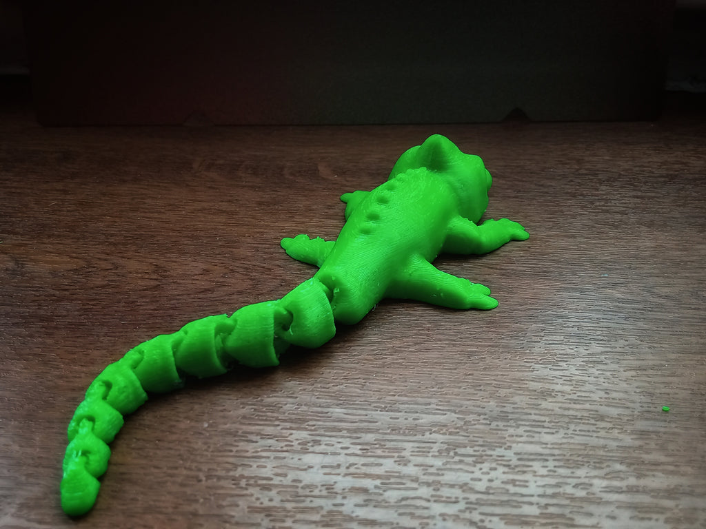 Articulated Geko- Commercial use allowed