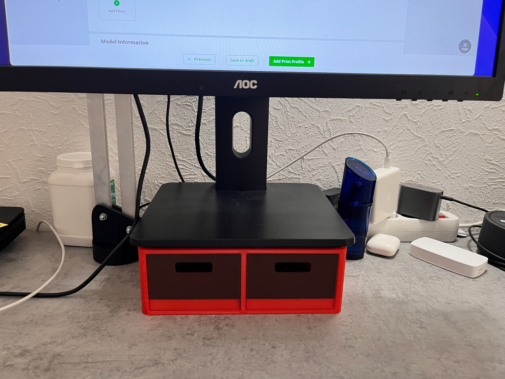 Monitor stand / support