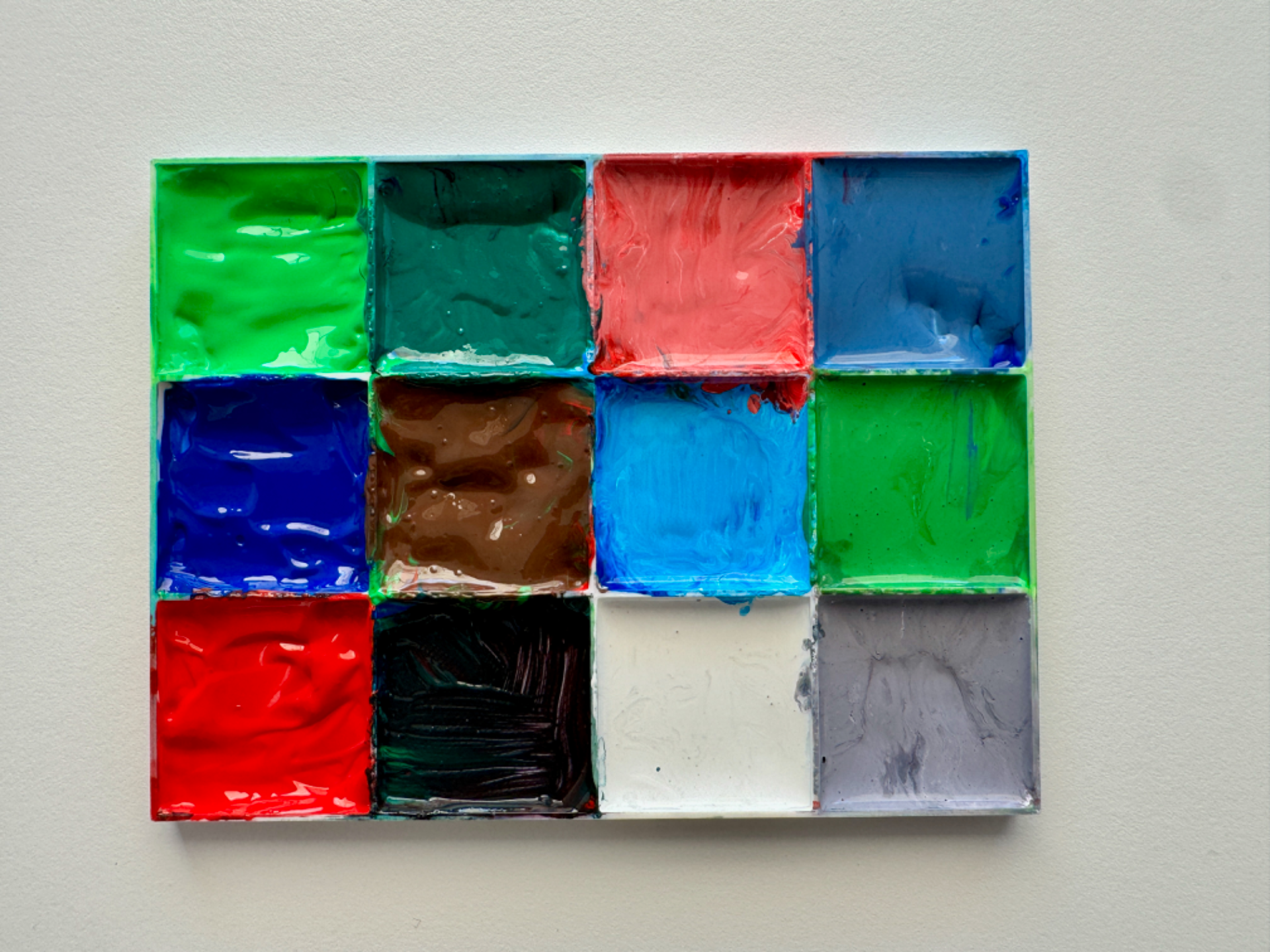 12-Color Mixing Palette Tray